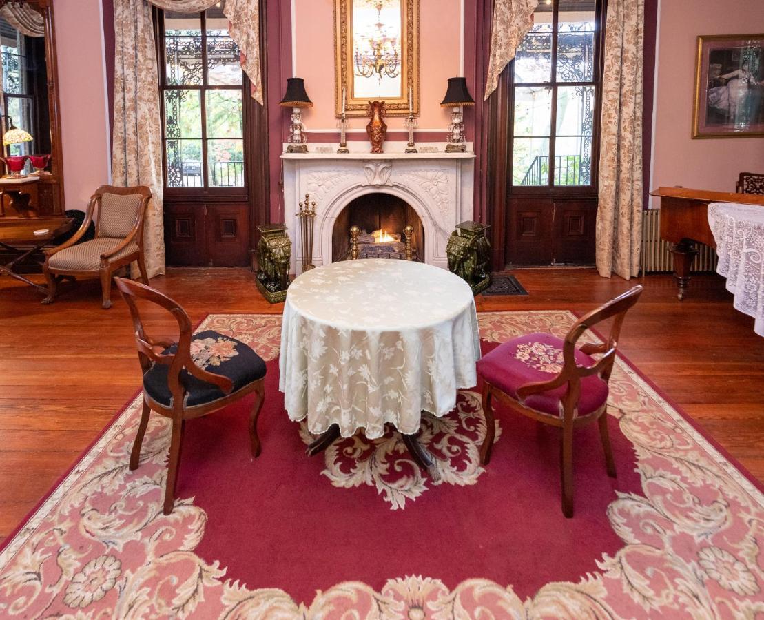 Faunbrook Bed & Breakfast (Adults Only) West Chester Exterior foto